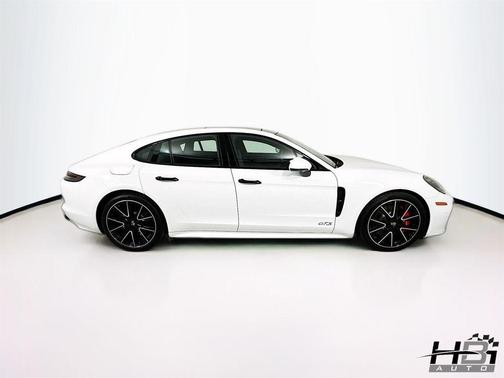 2020 Porsche Panamera GTS