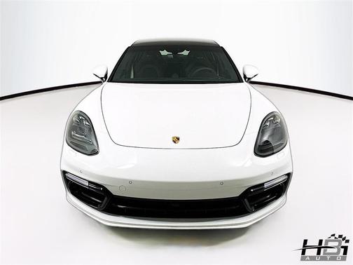 2020 Porsche Panamera GTS