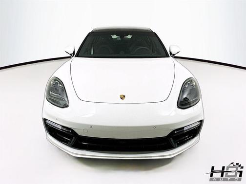 2020 Porsche Panamera GTS