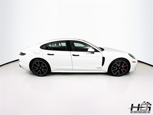 2020 Porsche Panamera GTS