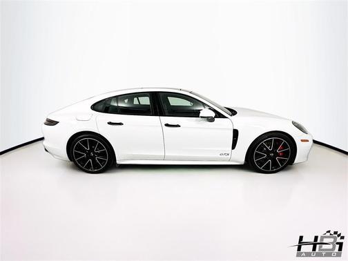 2020 Porsche Panamera GTS