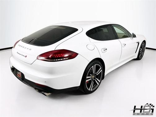 2014 Porsche Panamera Turbo