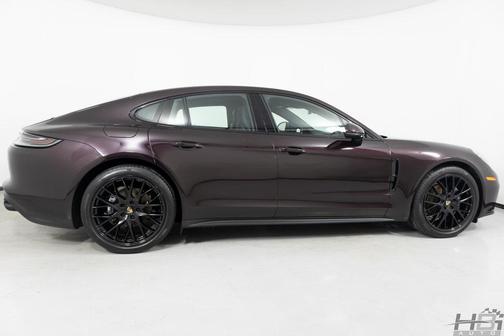 2022 Porsche Panamera Platinum Edition