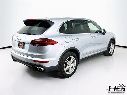 2017 Porsche Cayenne S
