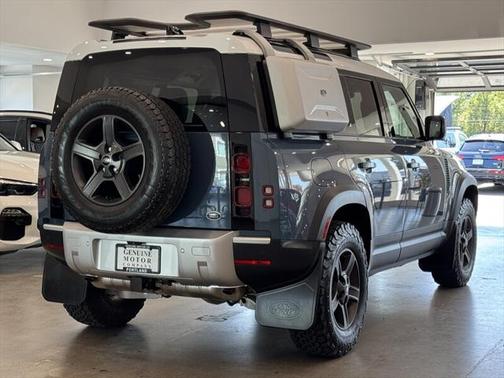 2022 Land Rover Defender 110 S