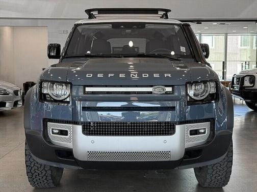 2022 Land Rover Defender 110 S