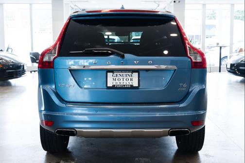 2015 Volvo XC60 T6 Platinum