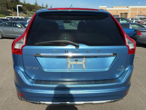 2015 Volvo XC60 T6 Platinum