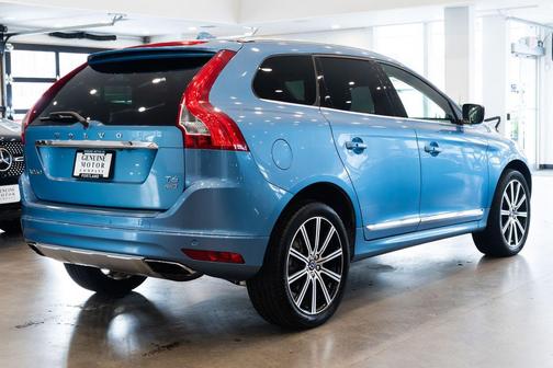 2015 Volvo XC60 T6 Platinum