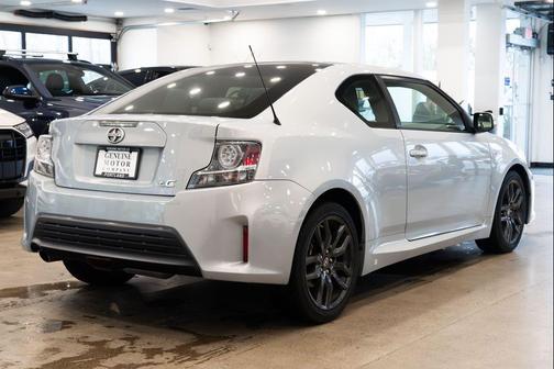 Silver Ignit10n 2014 Scion tC Base