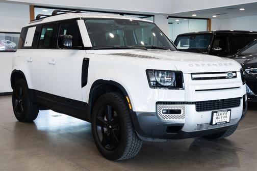 2021 Land Rover Defender 110 SE