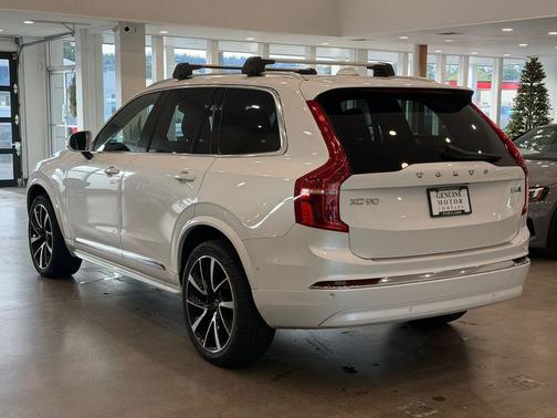 2023 Volvo XC90 B6 Plus 7-Seater
