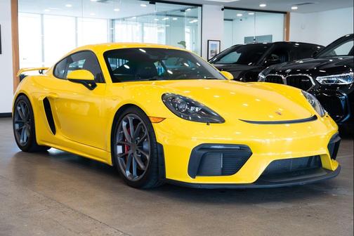 2022 Porsche 718 Cayman GT4