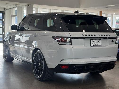 2017 Land Rover Range Rover Sport 5.0L Supercharged SVR