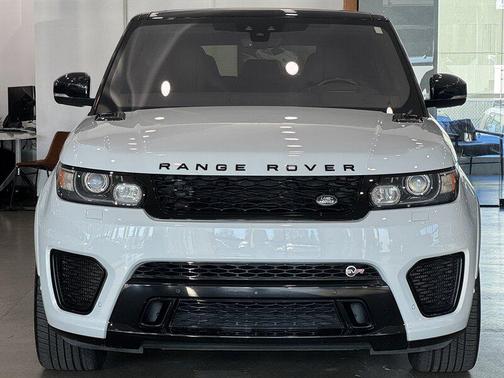 2017 Land Rover Range Rover Sport 5.0L Supercharged SVR