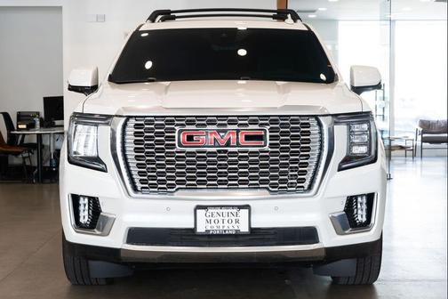 White Frost Tricoat 2024 GMC Yukon Denali