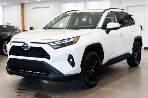 2023 Toyota RAV4 Hybrid XLE Premium