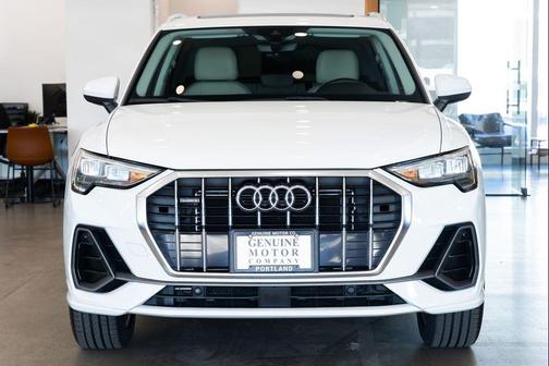 2020 Audi Q3 45 S line Premium