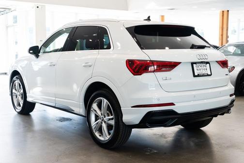 2020 Audi Q3 45 S line Premium