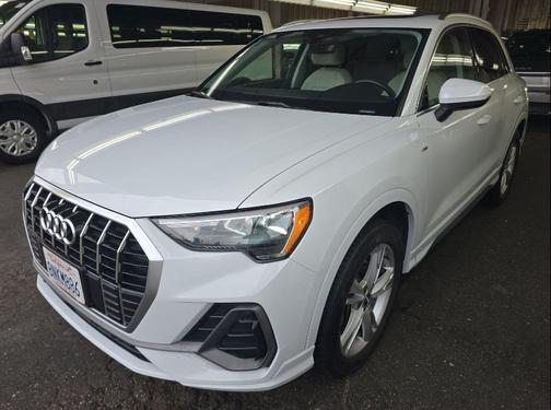 2020 Audi Q3 45 S line Premium