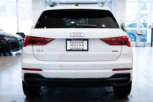 2020 Audi Q3 45 S line Premium