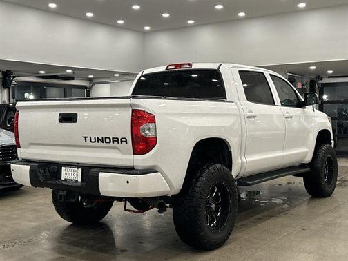 2018 Toyota Tundra SR5