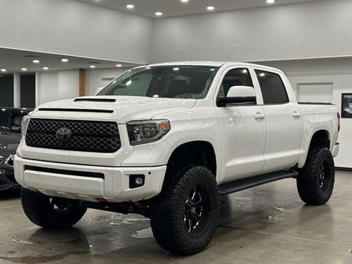 2018 Toyota Tundra SR5