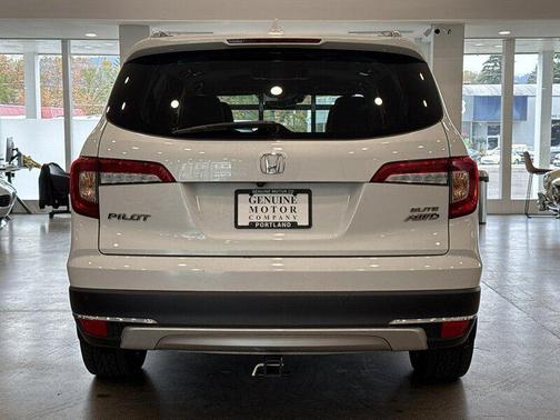 2022 Honda Pilot AWD Elite