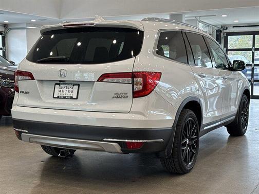 2022 Honda Pilot AWD Elite