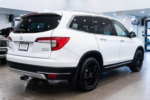 2022 Honda Pilot AWD Elite