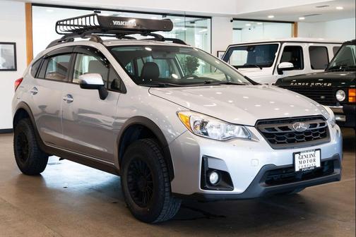 Ice Silver Metallic 2017 Subaru Crosstrek 2.0i Limited