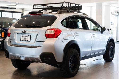Ice Silver Metallic 2017 Subaru Crosstrek 2.0i Limited