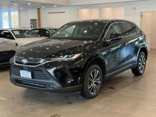 2024 Toyota Venza LE