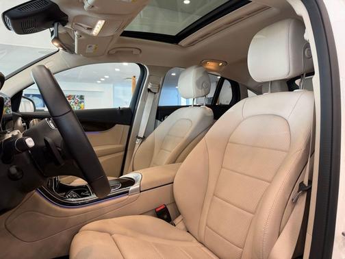 2023 Mercedes-Benz GLC 300 4MATIC Coupe