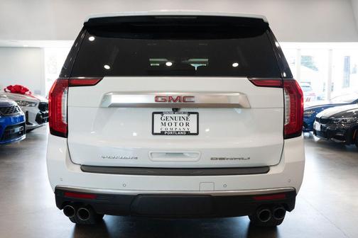 Summit White 2022 GMC Yukon Denali