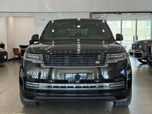 2024 Land Rover Range Rover P530 SE