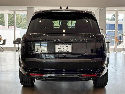 2024 Land Rover Range Rover P530 SE