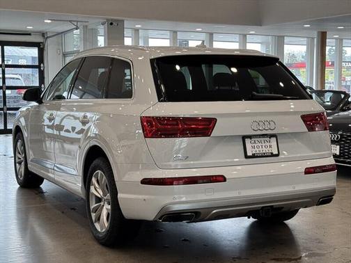2019 Audi Q7 55 Premium Plus