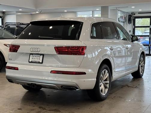 2019 Audi Q7 55 Premium Plus