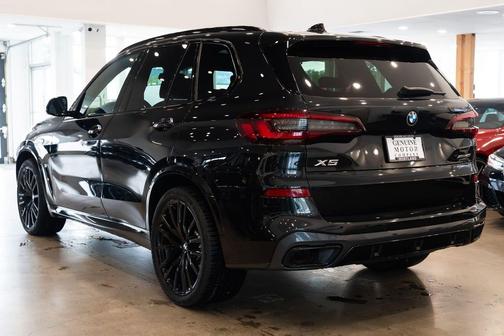 Black Sapphire Metallic 2021 BMW X5 xDrive40i