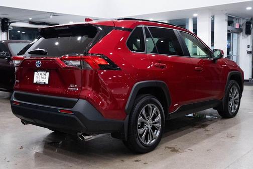 2023 Toyota RAV4 Hybrid XLE Premium