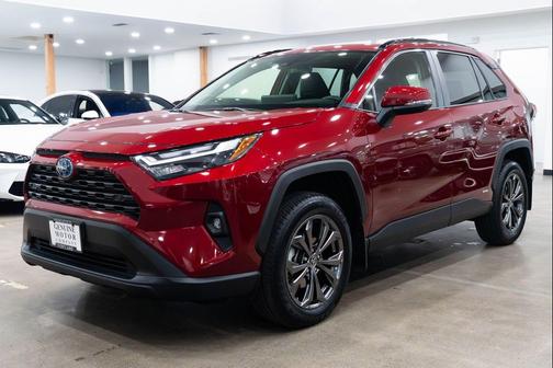 2023 Toyota RAV4 Hybrid XLE Premium