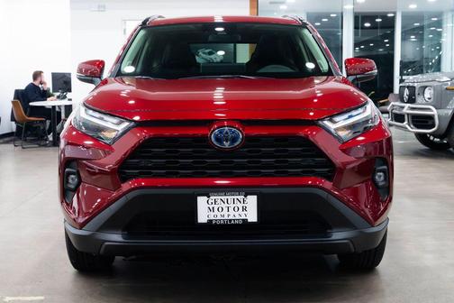 2023 Toyota RAV4 Hybrid XLE Premium