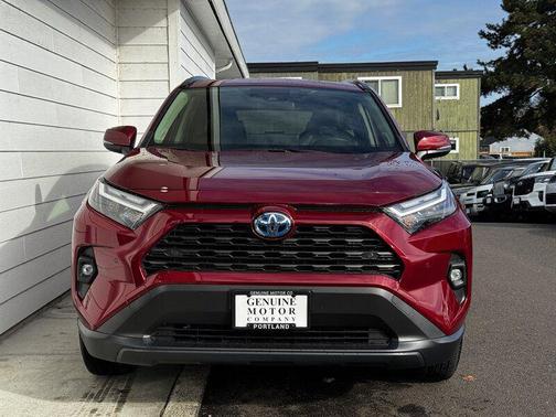 2023 Toyota RAV4 Hybrid XLE Premium