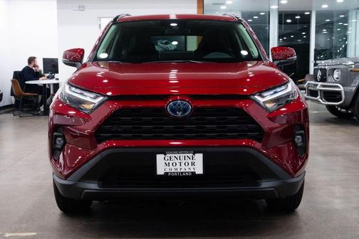 2023 Toyota RAV4 Hybrid XLE Premium