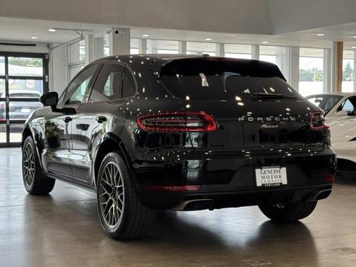 2018 Porsche Macan Base