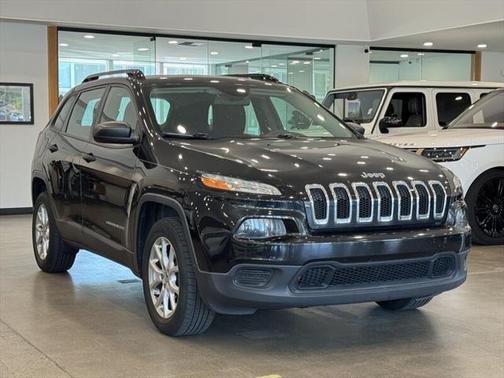 2016 Jeep Cherokee Sport