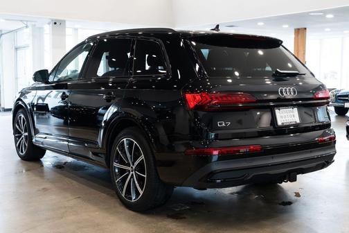 2023 Audi Q7 55 Prestige
