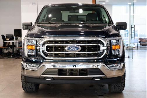 Antimatter Blue Metallic 2021 Ford F-150 XLT