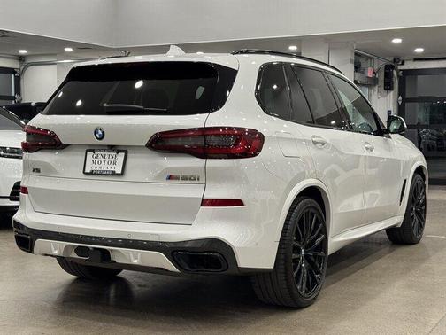 2021 BMW X5 M50i